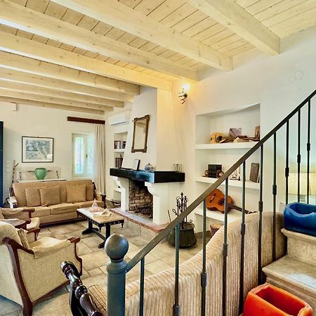 Casa Dolce With Private Plunge Pool By Dadovillas Agrafoi エクステリア 写真
